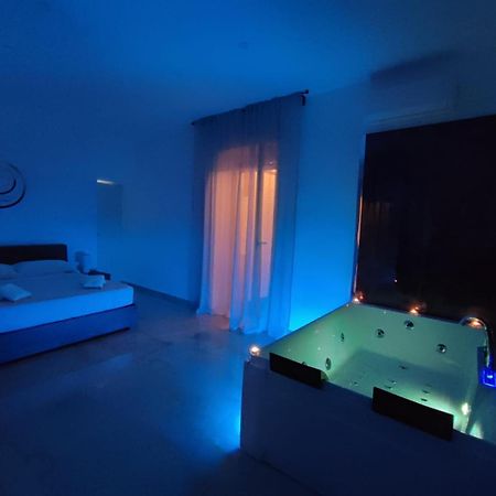 Da Tonino Luxury Apartments Napoli Eksteriør billede