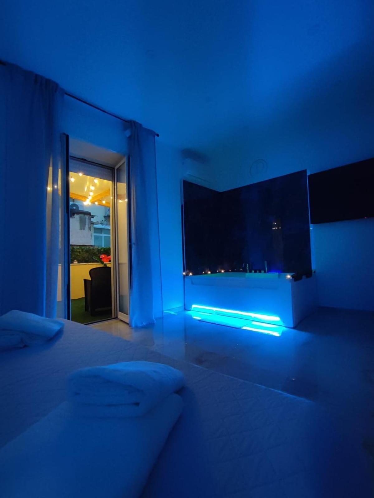 Da Tonino Luxury Apartments Napoli Eksteriør billede